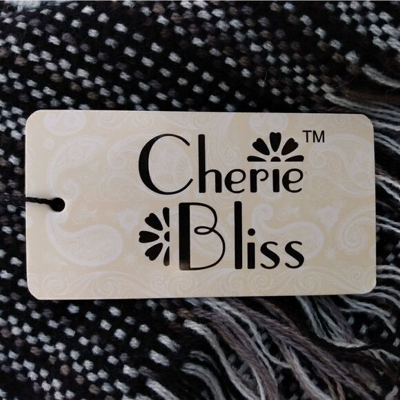 NWT CHERIE BLISS Black & White Plaid 100% Acrylic w/Fringe - Picture 8 of 9